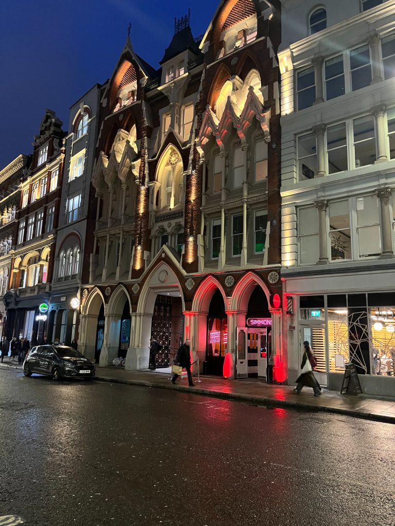 Prime Central London Retail Property - Eastcheap London