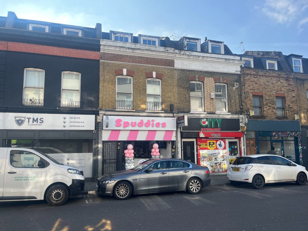 464-464a Roman Road, Bow, London Borough of Tower Hamlets - Restaurant / Residential Freehold Investment - Greater London Commercial